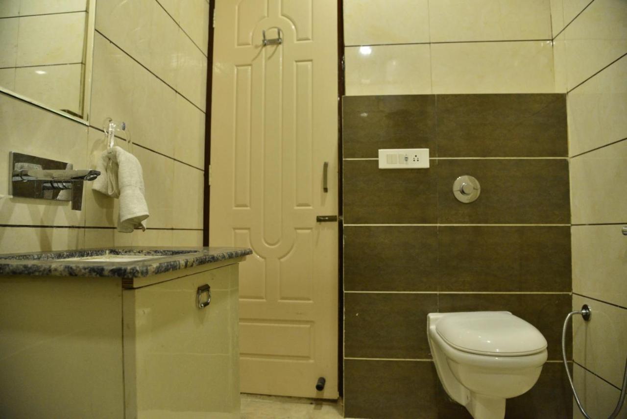 Hotel Oscar Амритсар Екстериор снимка