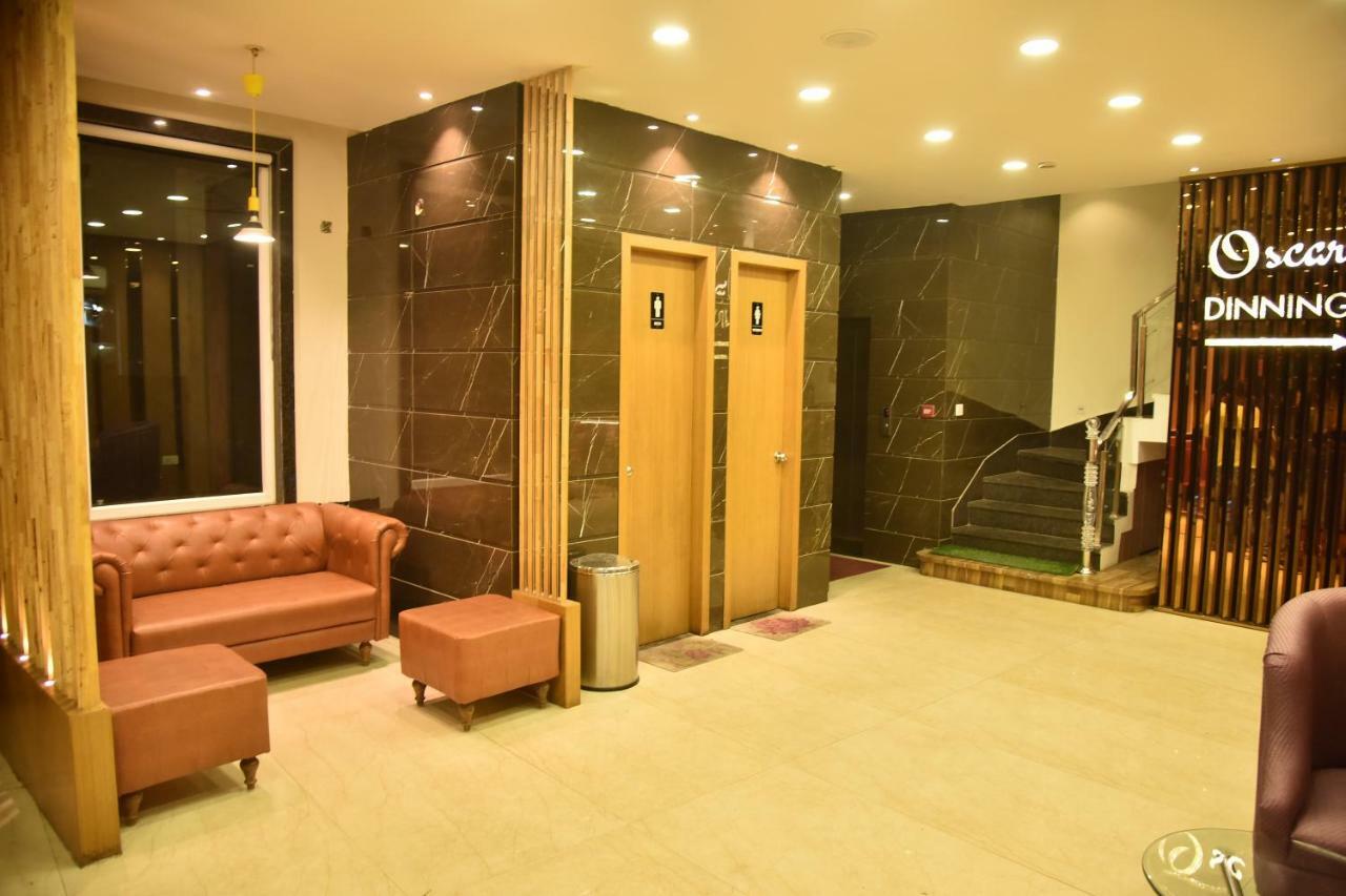 Hotel Oscar Амритсар Екстериор снимка