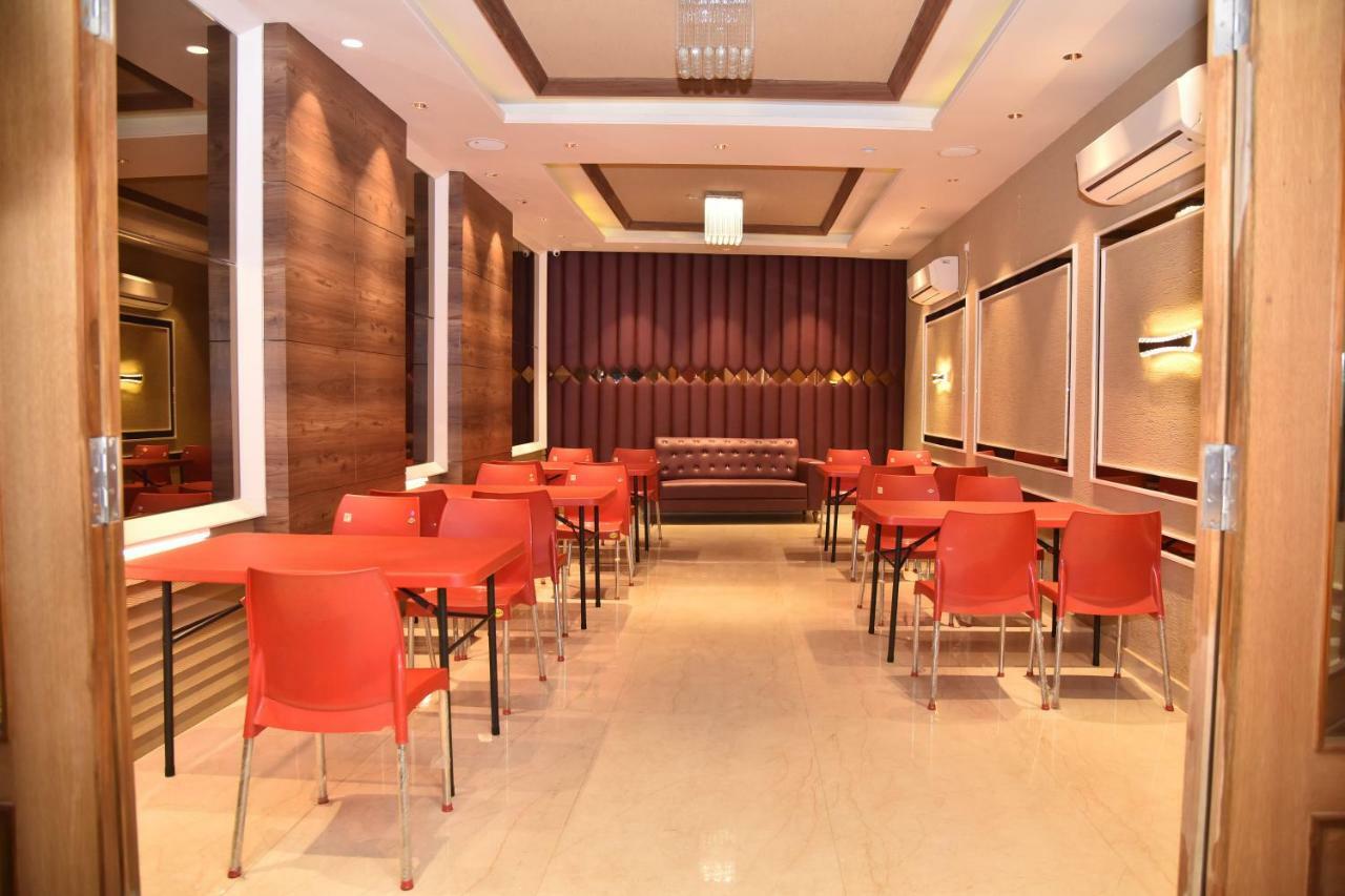 Hotel Oscar Амритсар Екстериор снимка