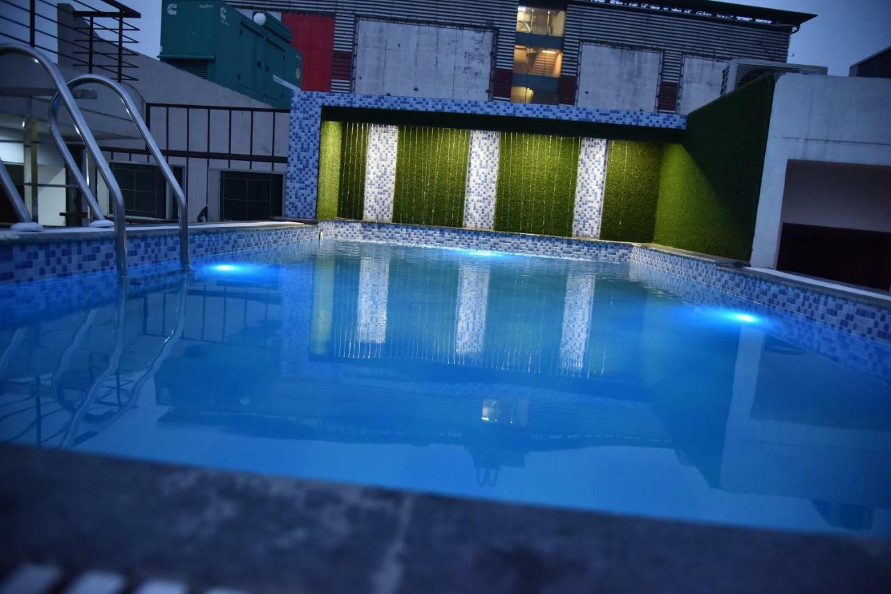 Hotel Oscar Амритсар Екстериор снимка