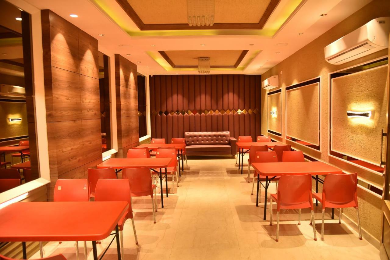 Hotel Oscar Амритсар Екстериор снимка